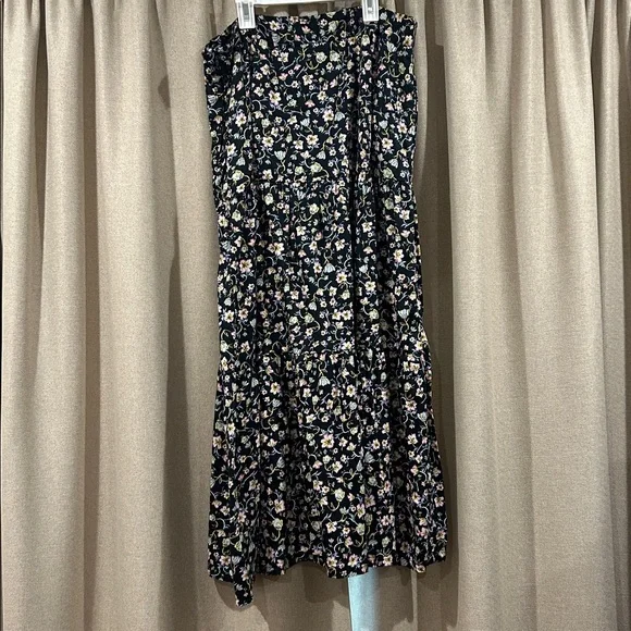 Who What Wear Black Floral Maxi Skirt - Picture 4 of 4